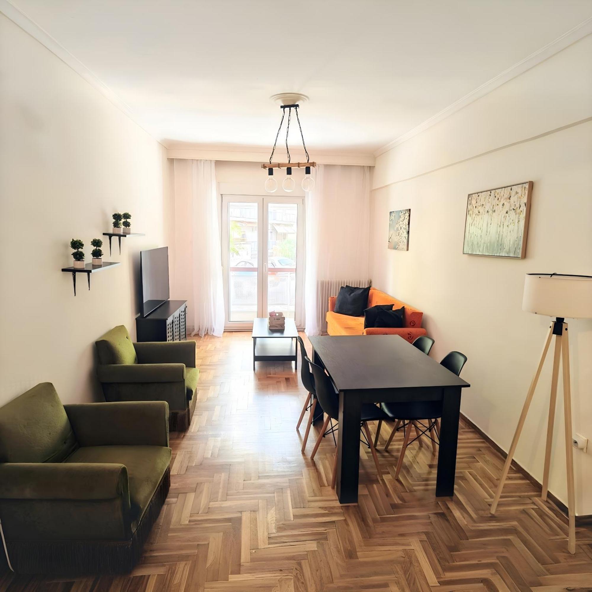 Apartment 3br Spacious Center Thessaloniki